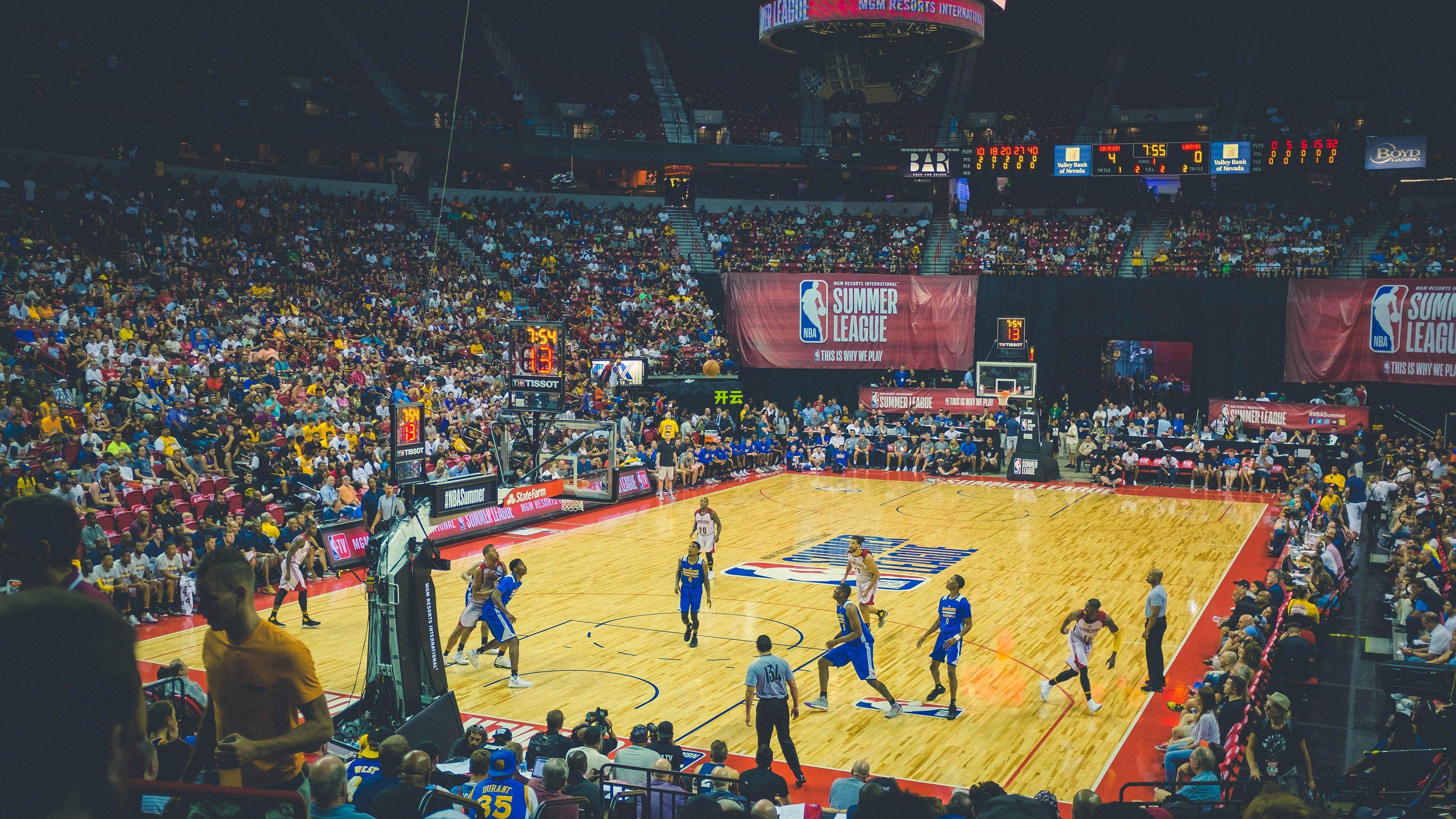 无核76人展现惊人韧性 字母哥空砍三双雄鹿陷苦战