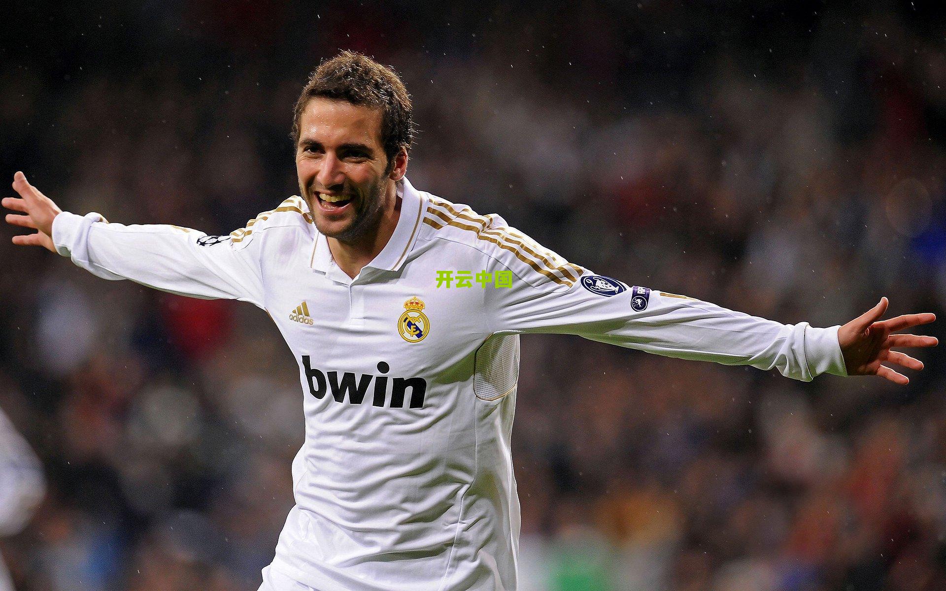 足协执委会沪上共商发展大计 陈戌源强调，以务实改革重塑形象，切实让老百姓看到中国足球新希望