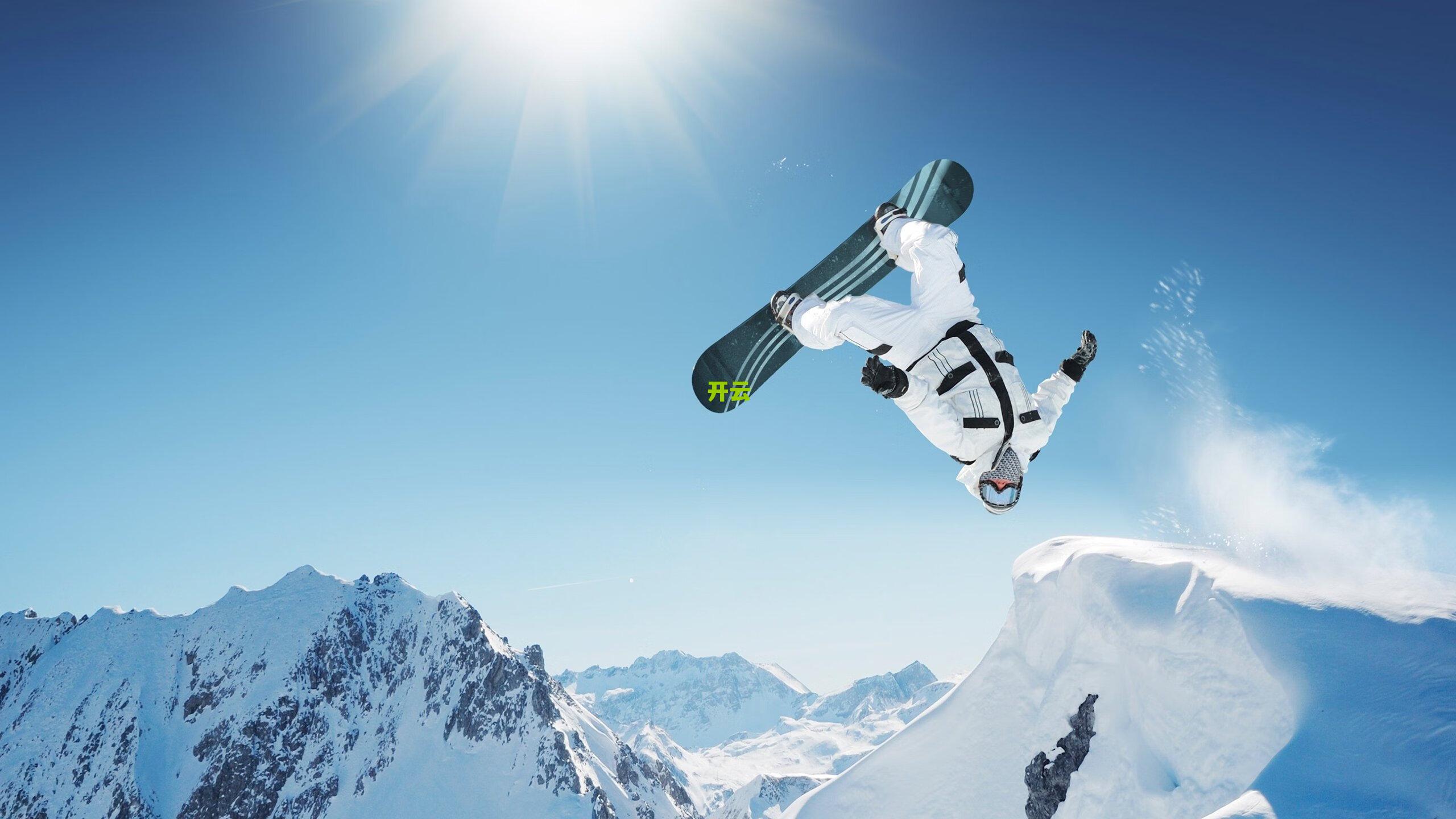 早报聚焦,格斗明星伤情反复,团队表态等伤养好再聊约战引热议